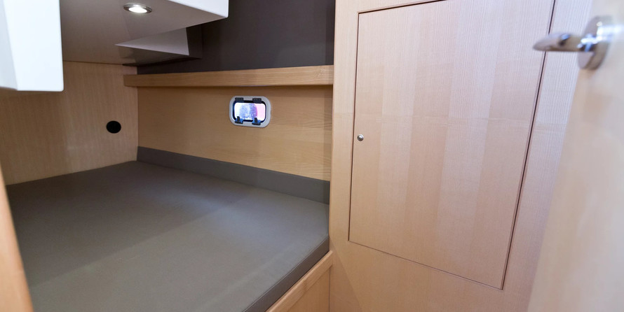 Stillo-YachtsStillo 30