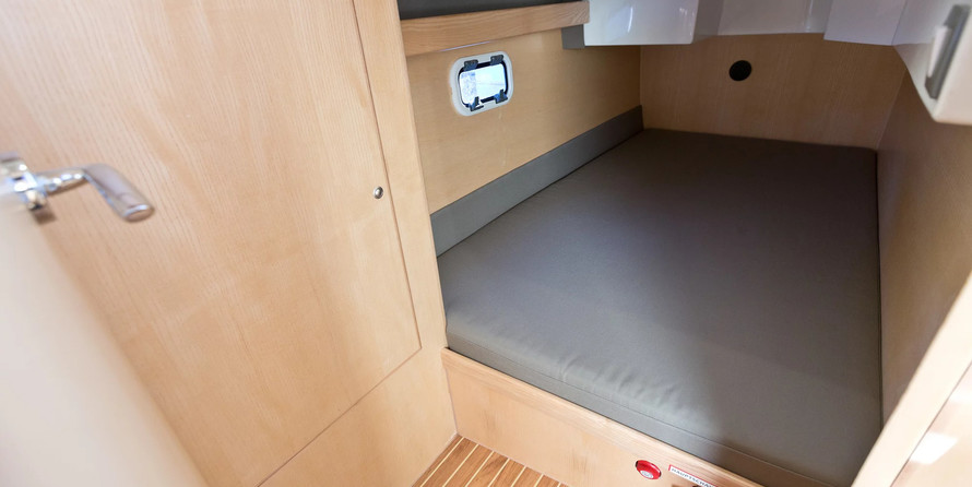 Stillo-YachtsStillo 30