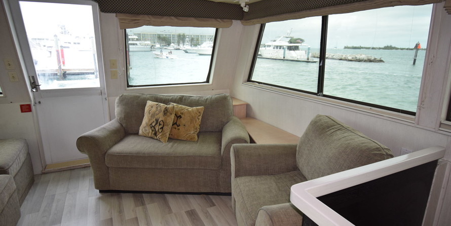 Hatteras GT 54