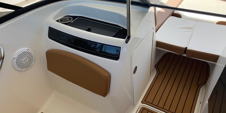 Bayliner VR5 BOWRIDER