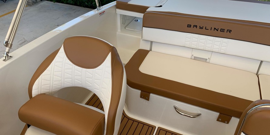 Bayliner VR5 BOWRIDER