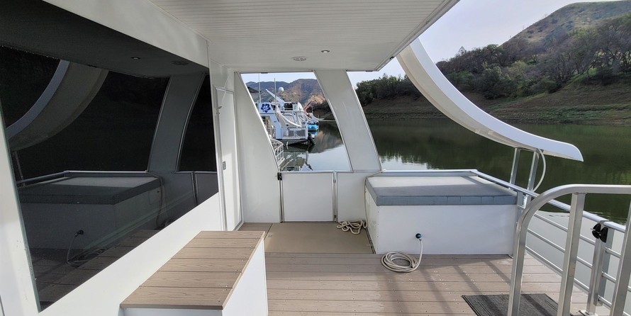 Destination Yachts Q Series