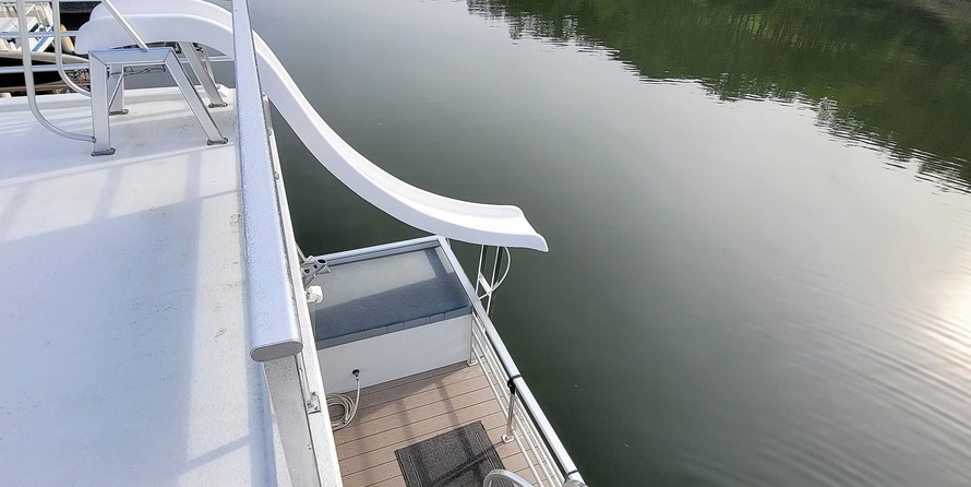 Destination Yachts Q Series