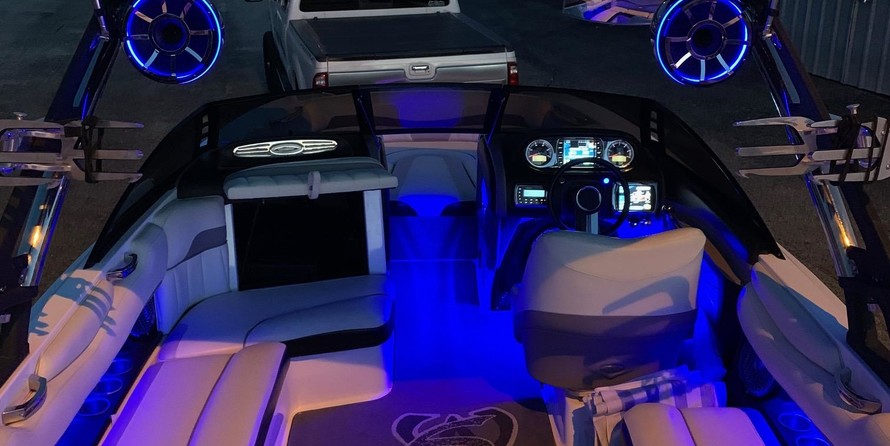 Malibu Wakesetter 22 MXZ