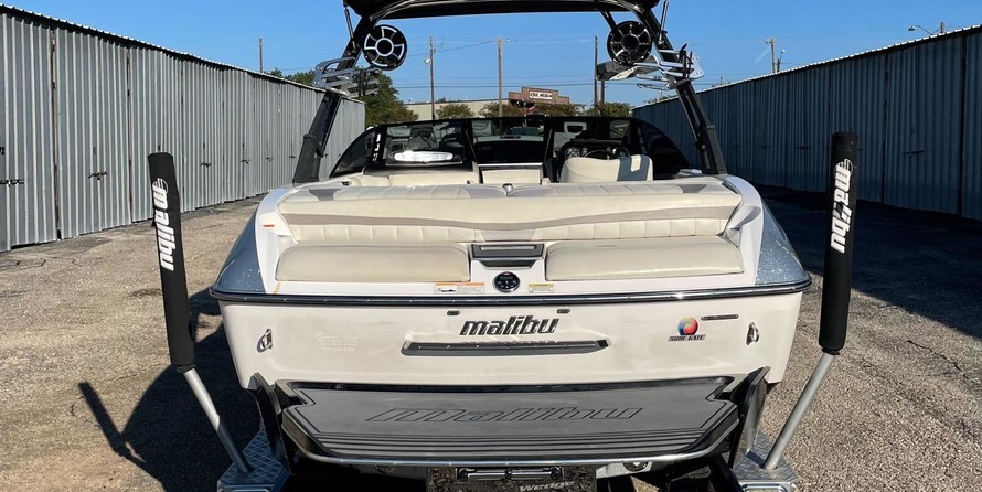 Malibu Wakesetter 22 MXZ
