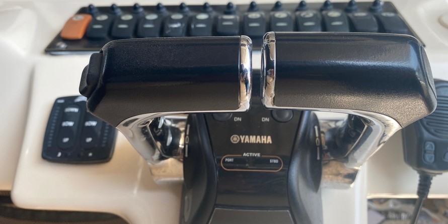 Grady-White Canyon 306