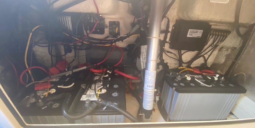 Grady-White Canyon 306