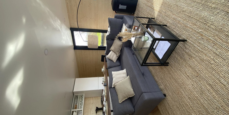 Waterlilly HousboatsLarge Double Suite V2