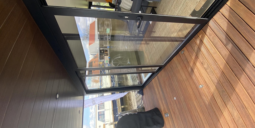 Waterlilly HousboatsLarge Double Suite V2