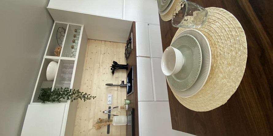 Waterlilly HousboatsLarge Double Suite V2