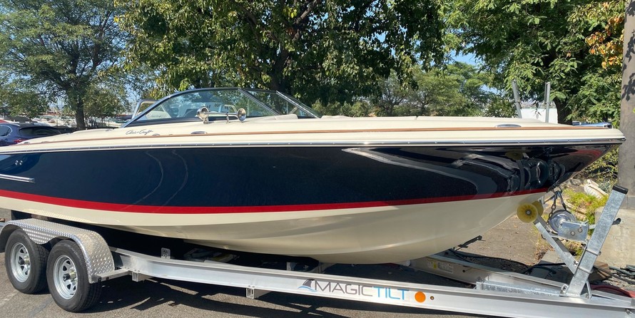 Chris-Craft Launch 23