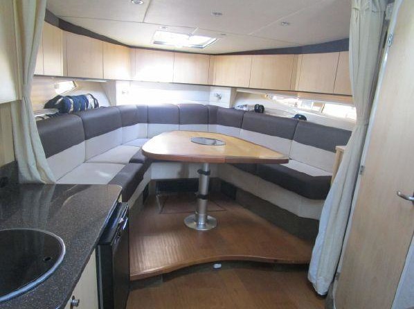 Sea Ray 370 Venture