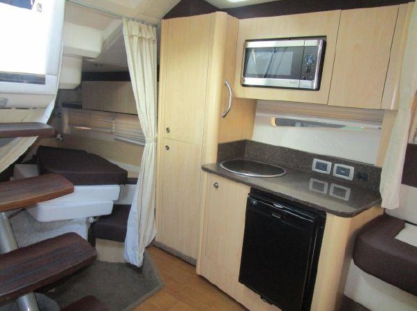 Sea Ray 370 Venture