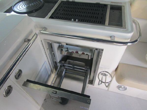 Sea Ray 370 Venture