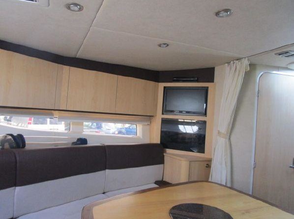 Sea Ray 370 Venture