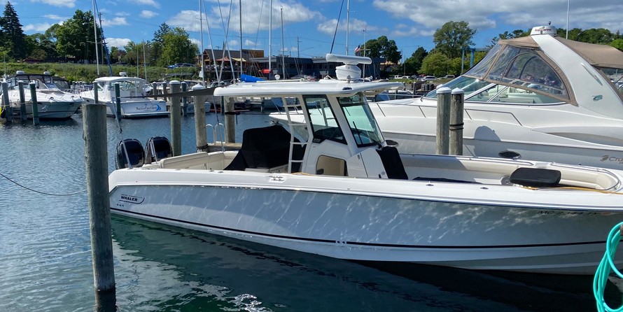 Boston Whaler 330 Outrage