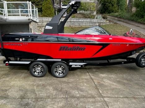 Malibu Wakesetter 22 VLX