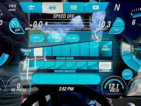 Malibu Wakesetter 22 VLX