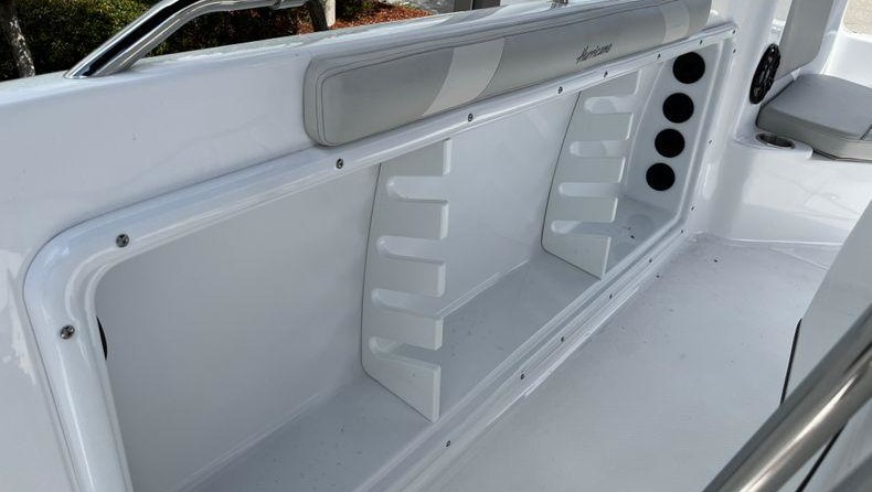 Hurricane Center Console SS 231 OB