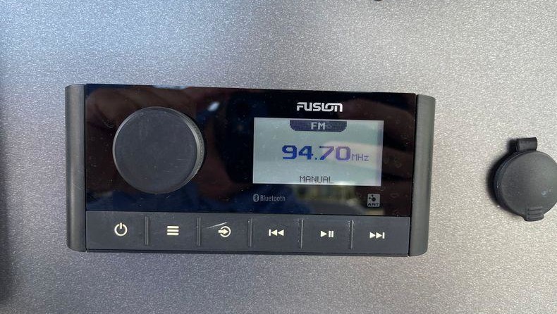 Hurricane Center Console SS 231 OB