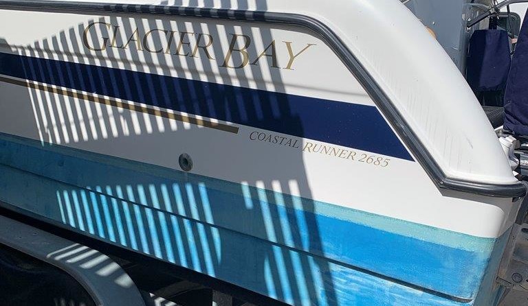 Glacier bay isle runner blue hull 2670