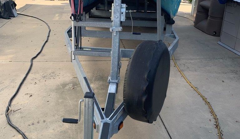 Glacier bay isle runner blue hull 2670