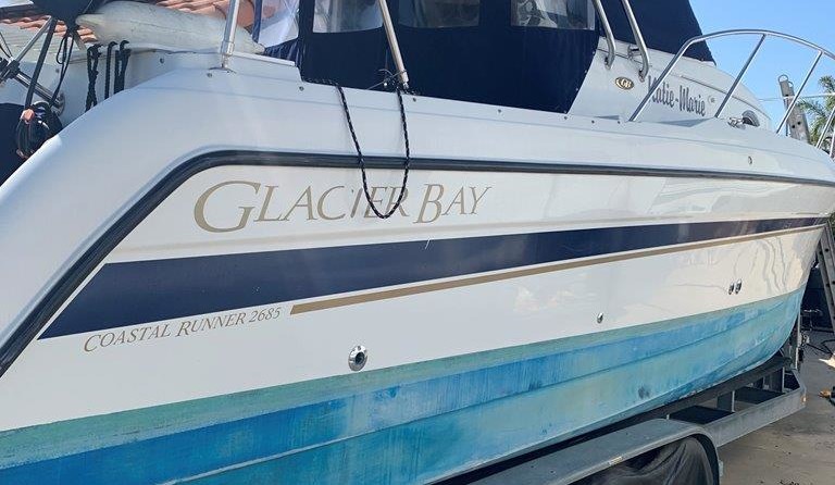 Glacier bay isle runner blue hull 2670
