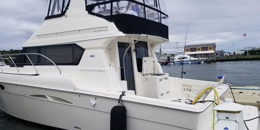 Silverton 42 Convertible