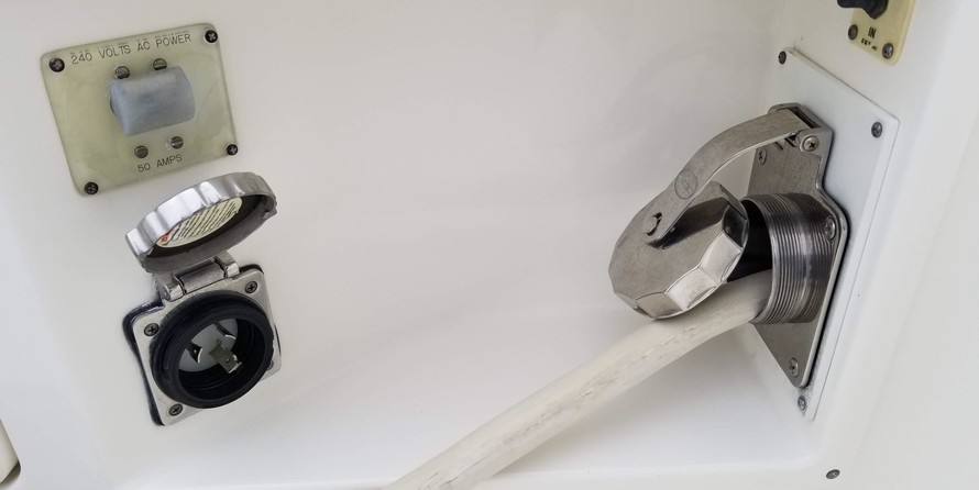 Silverton 42 Convertible