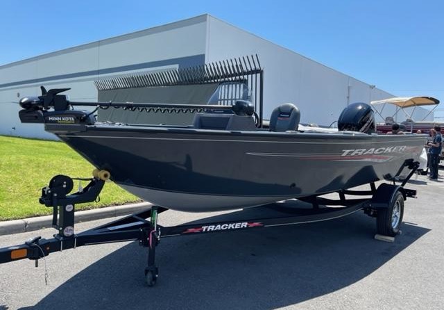 Tracker Pro Guide V-16 SC