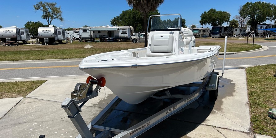 Sea Ray pro 208 bay