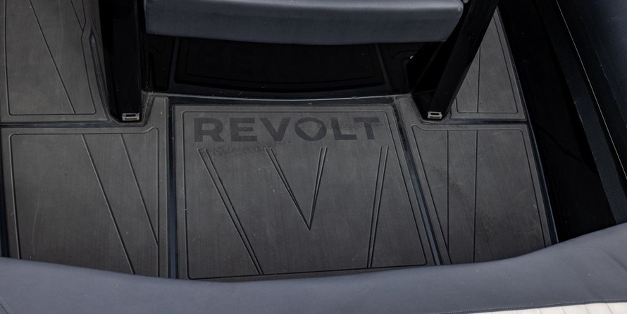 Revolt Comfort 11.80