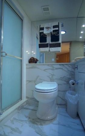 Hatteras Flybridge Motor Yacht