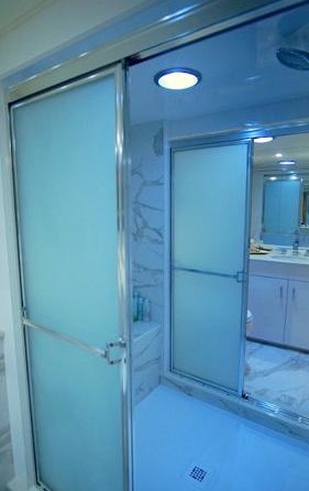 Hatteras Flybridge Motor Yacht