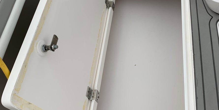 Intrepid 375 Center Console