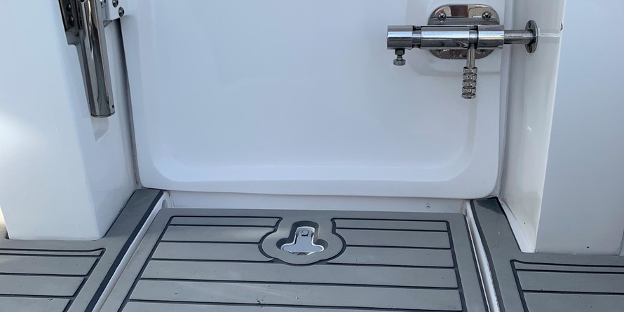 Intrepid 375 Center Console