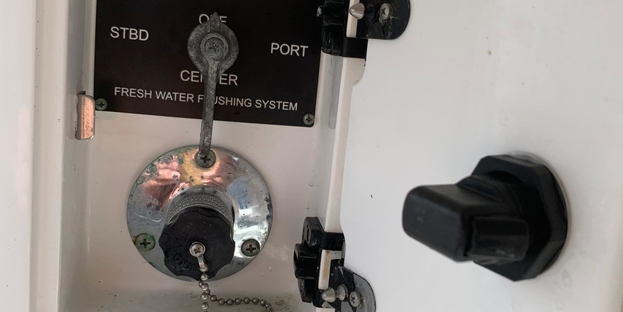 Intrepid 375 Center Console