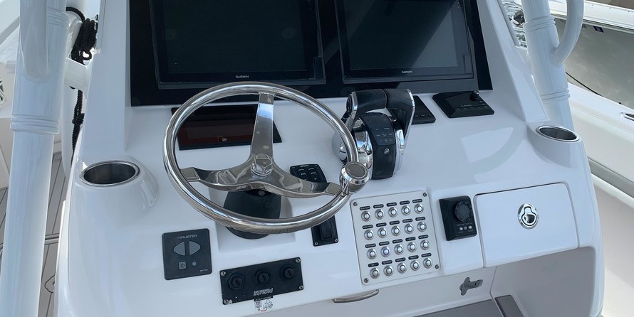 Intrepid 375 Center Console