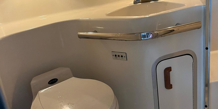 Sea ray 400 express cruiser