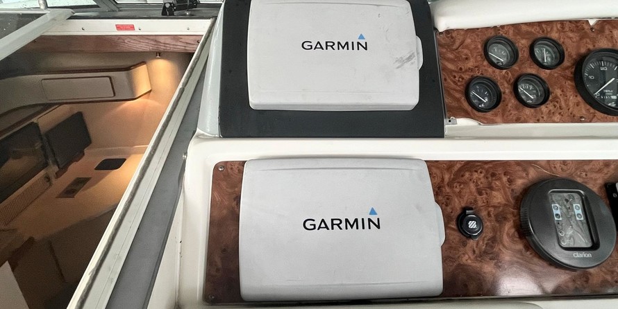 Sea ray 400 express cruiser