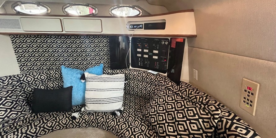 Sea ray 400 express cruiser
