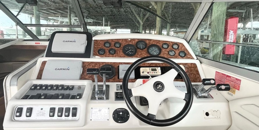 Sea ray 400 express cruiser