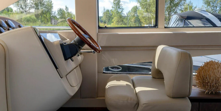 Meridian 341