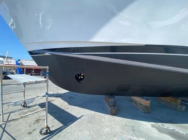 Hatteras 75 Cockpit Motor Yacht