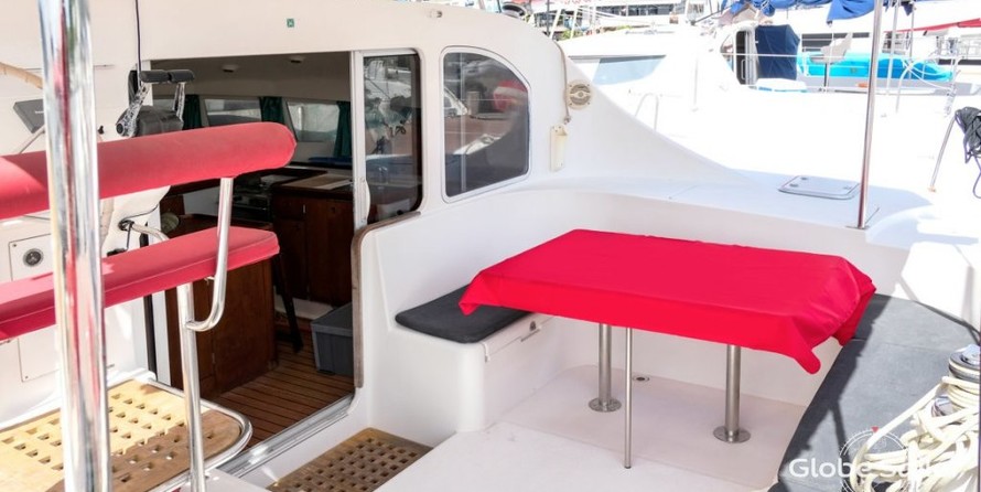 Lagoon 410