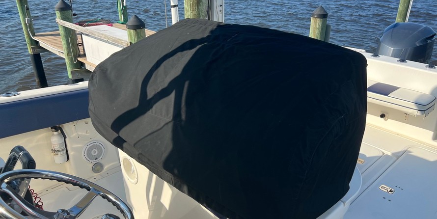 Pursuit 2870 center console