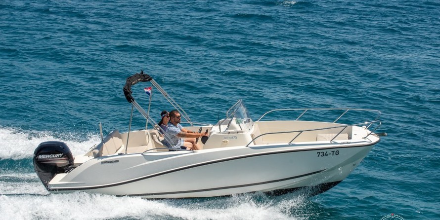 Quicksilver Activ 675 Open