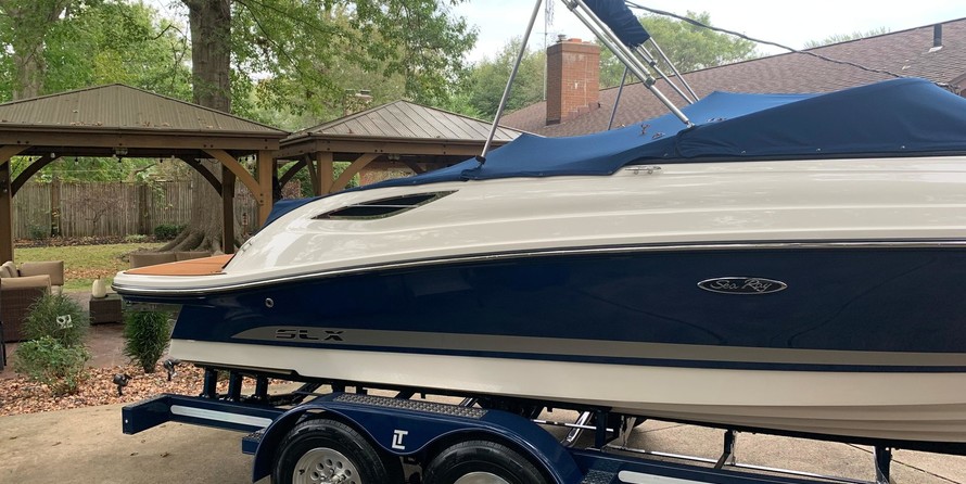 Sea Ray 230 SLX