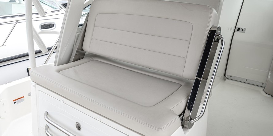 Boston Whaler 345 Conquest