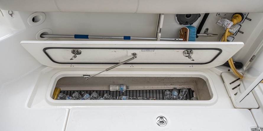 Boston Whaler 345 Conquest